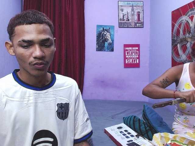 blacktwinks live cam on BongaCams