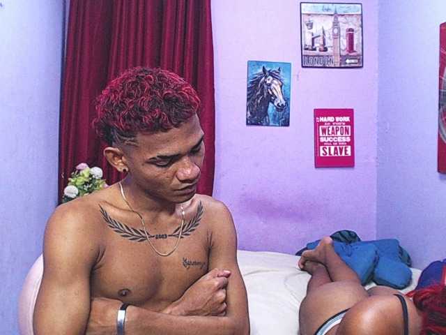 blacktwinks live cam on BongaCams