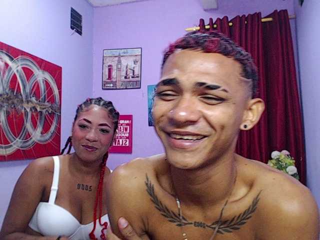 blacktwinks live cam on BongaCams