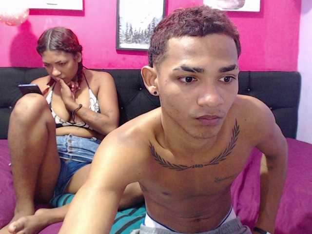 blacktwinks live cam on BongaCams
