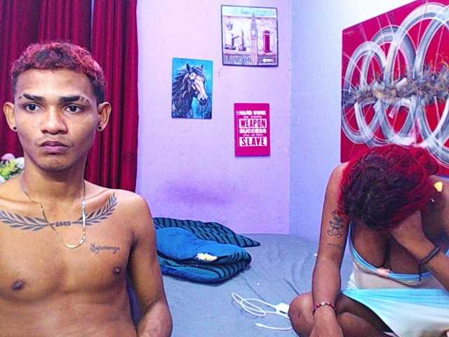 blacktwinks live cam on BongaCams