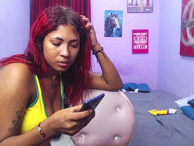 blacktwinks live cam on BongaCams