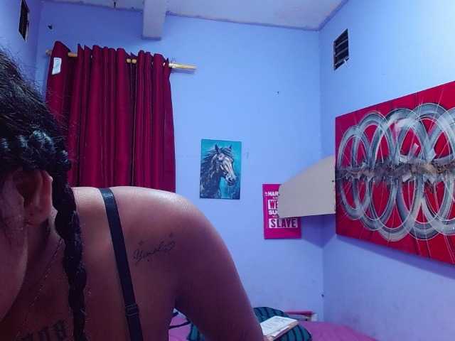 blacktwinks live cam on BongaCams