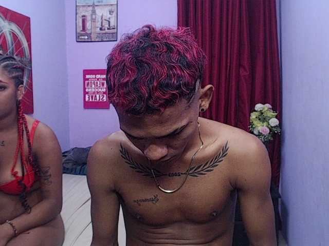 blacktwinks live cam on BongaCams