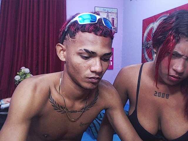 blacktwinks live cam on BongaCams