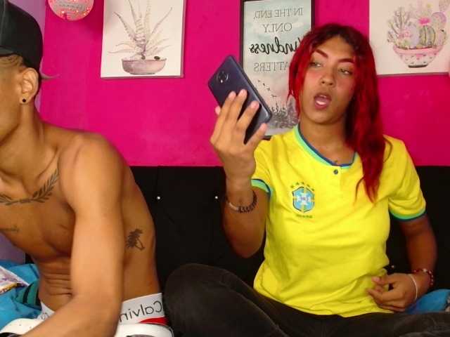 blacktwinks live cam on BongaCams