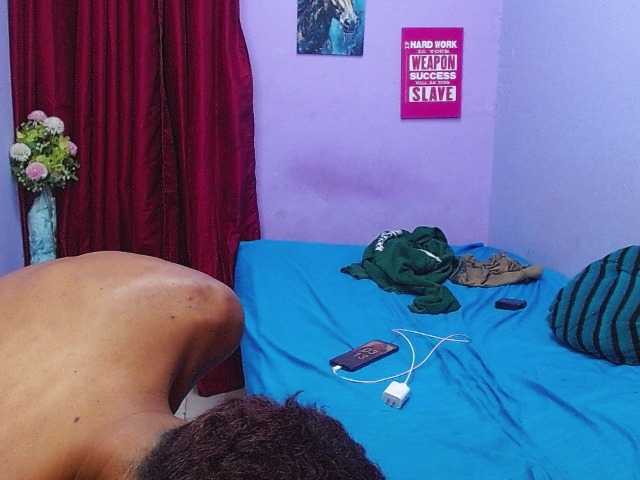 blacktwinks live cam on BongaCams