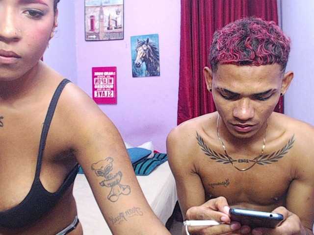 blacktwinks live cam on BongaCams