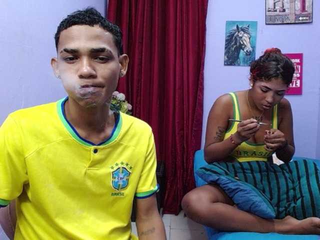 blacktwinks live cam on BongaCams