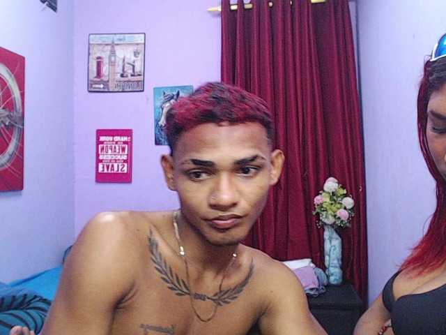 blacktwinks live cam on BongaCams
