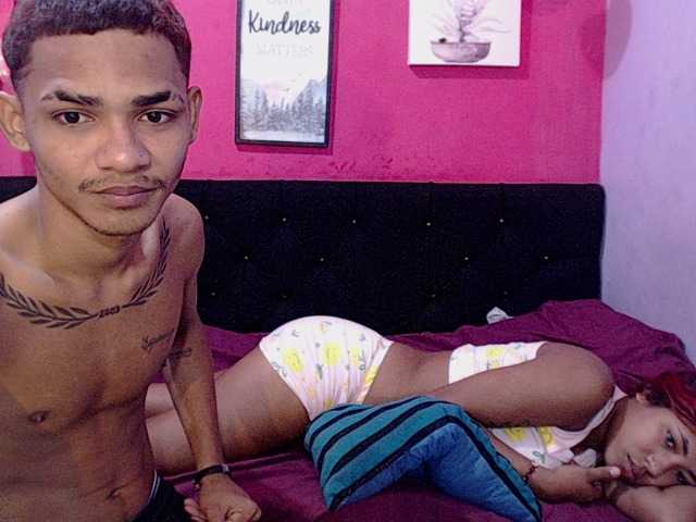 blacktwinks live cam on BongaCams
