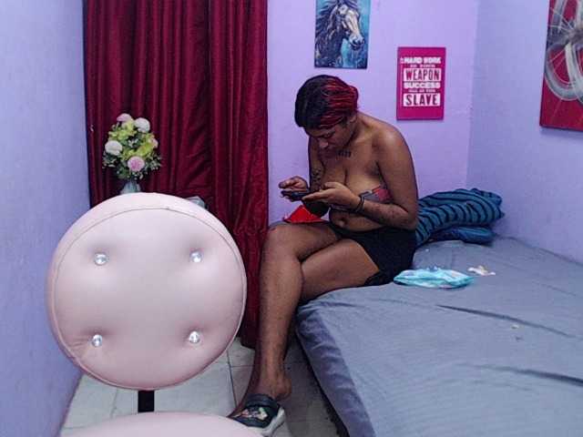 blacktwinks live cam on BongaCams