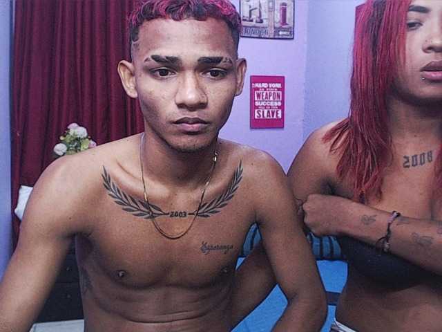 blacktwinks live cam on BongaCams