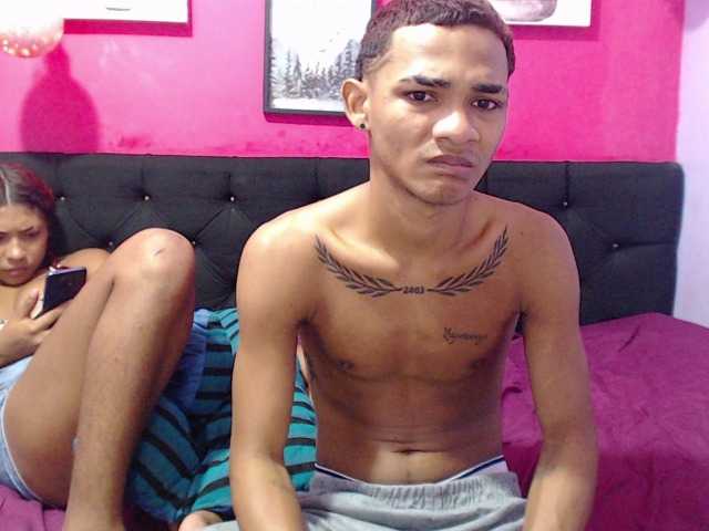blacktwinks live cam on BongaCams