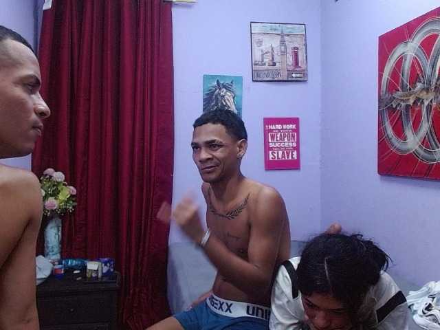 blacktwinks live cam
