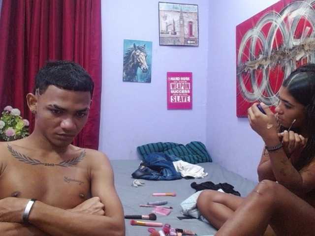 blacktwinks live cam on BongaCams