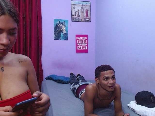 blacktwinks live cam on BongaCams