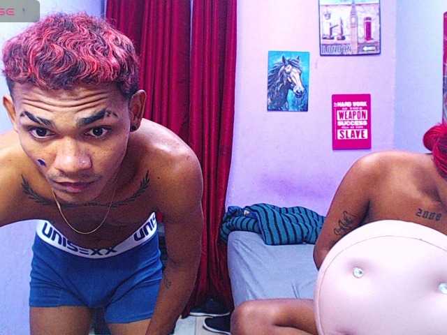 blacktwinks live cam on BongaCams