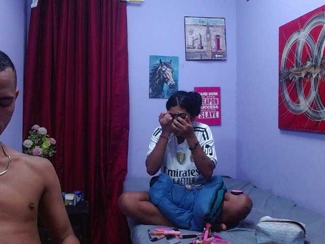 blacktwinks live cam on BongaCams