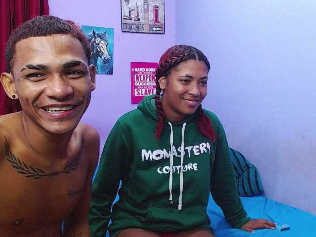 blacktwinks live cam on BongaCams