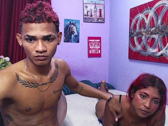 blacktwinks live cam on BongaCams