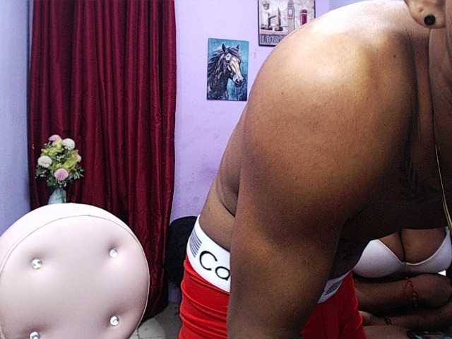 blacktwinks live cam on BongaCams