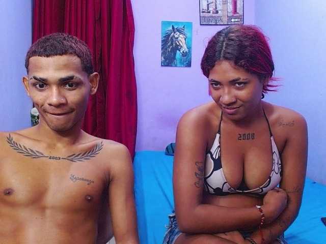 blacktwinks live cam on BongaCams