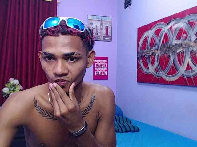 blacktwinks webcam
