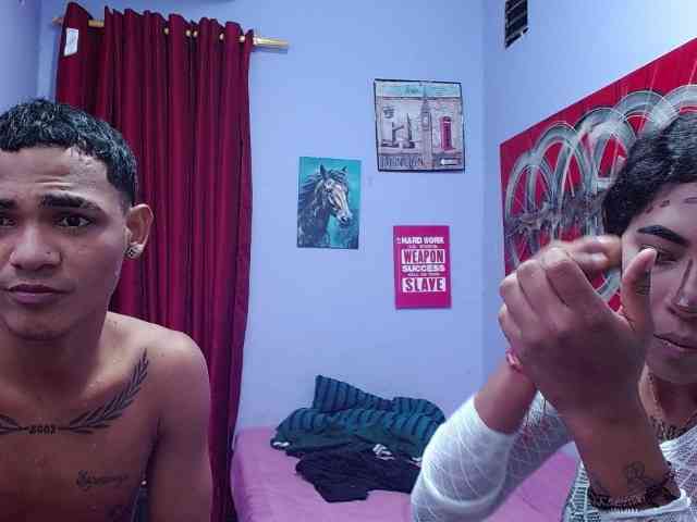 blacktwinks webcam