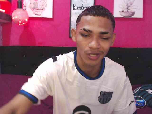 blacktwinks webcam