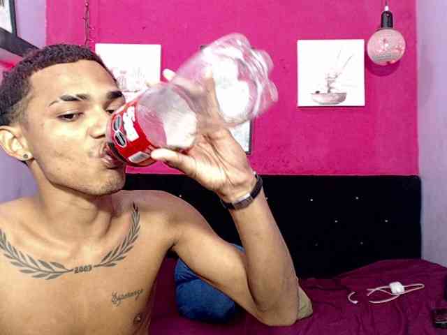 blacktwinks webcam