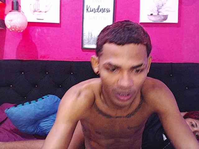 blacktwinks webcam