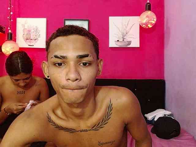 blacktwinks webcam