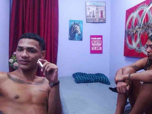 blacktwinks webcam