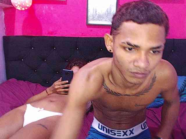 blacktwinks webcam