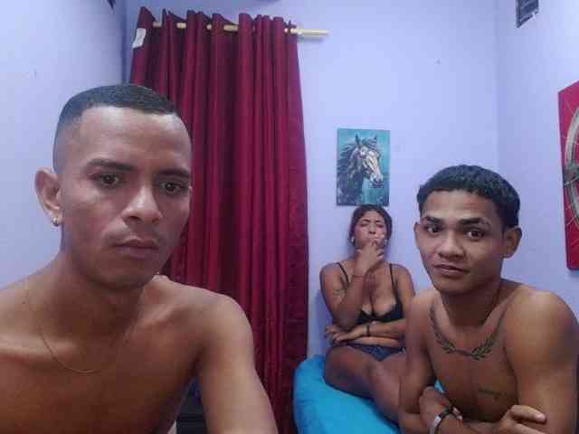 blacktwinks webcam