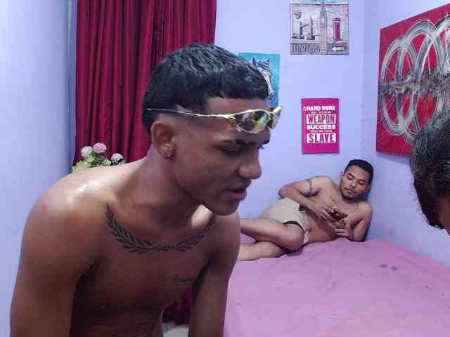 blacktwinks webcam