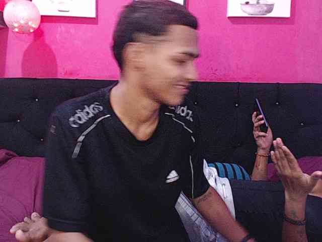 blacktwinks webcam