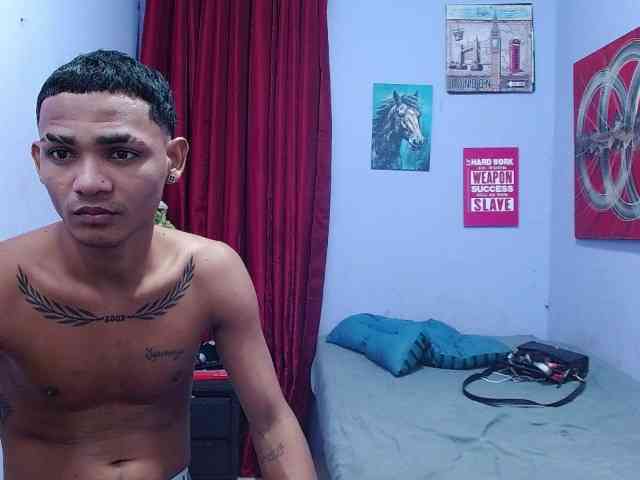 blacktwinks webcam