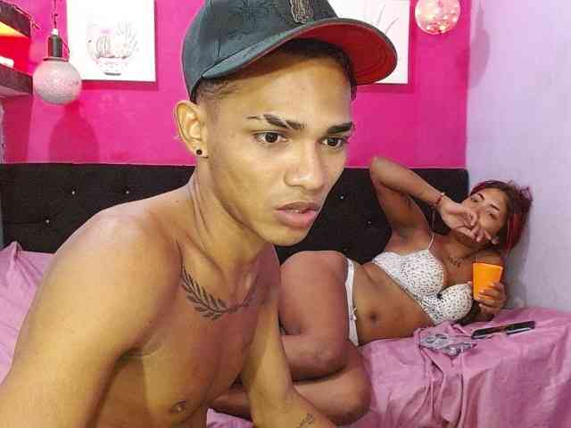 blacktwinks webcam