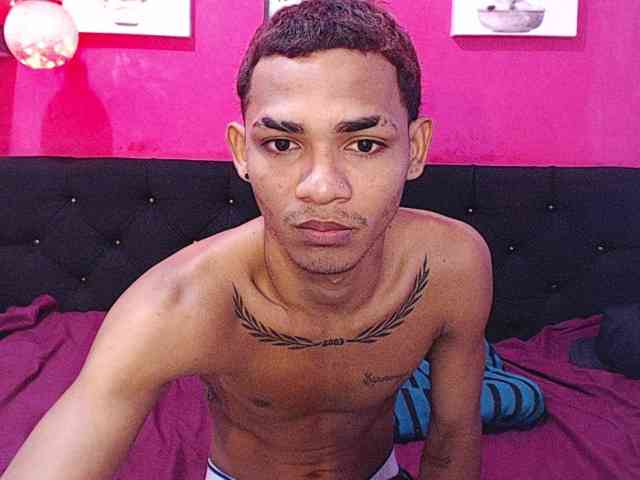 blacktwinks webcam