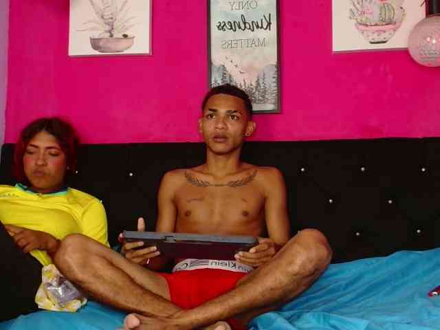 blacktwinks webcam