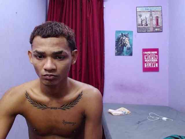 blacktwinks webcam