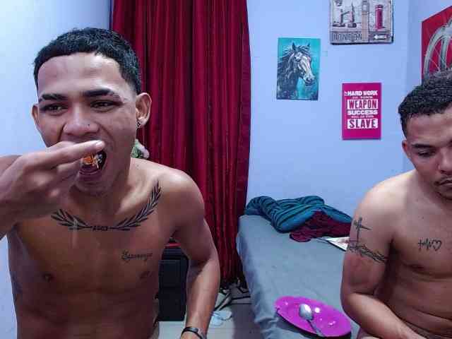 blacktwinks webcam