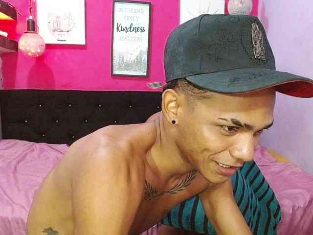 blacktwinks webcam