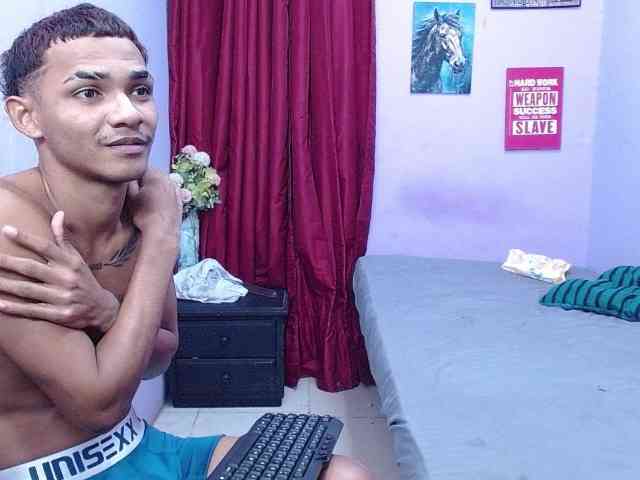 blacktwinks webcam