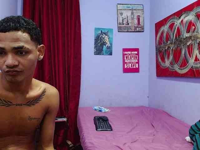 blacktwinks webcam