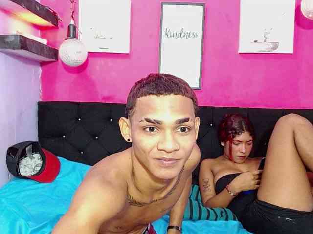blacktwinks webcam