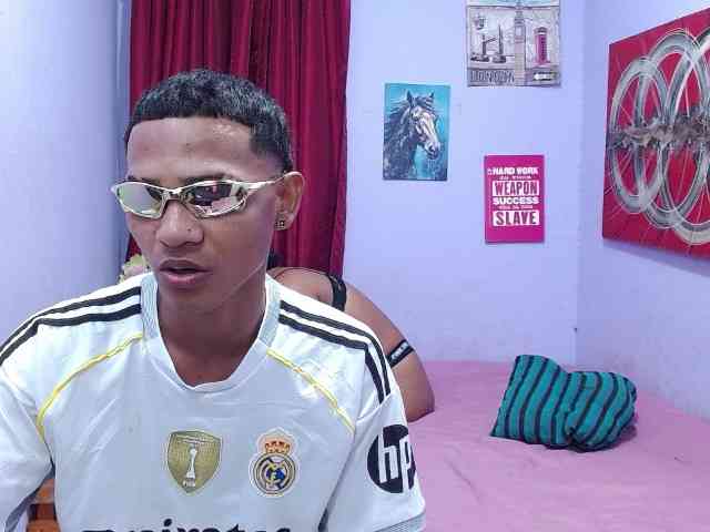 blacktwinks webcam