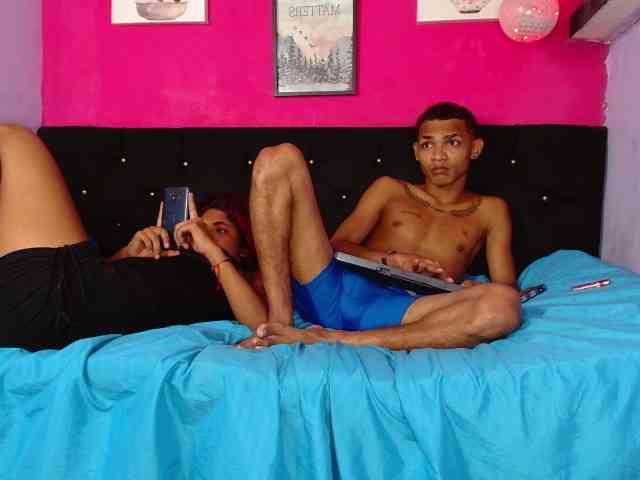 blacktwinks webcam